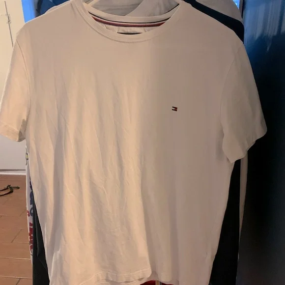 TOMMY HILFIGER T SHIRT LOGO TEE - Picture 1 of 3